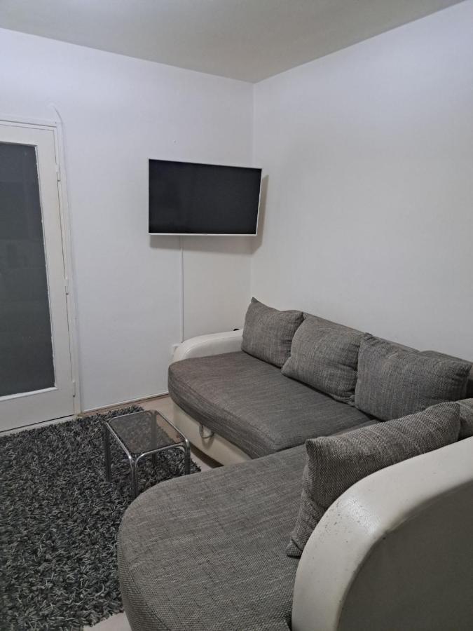 Apartman Sa Panoramom Kruševac Exteriör bild