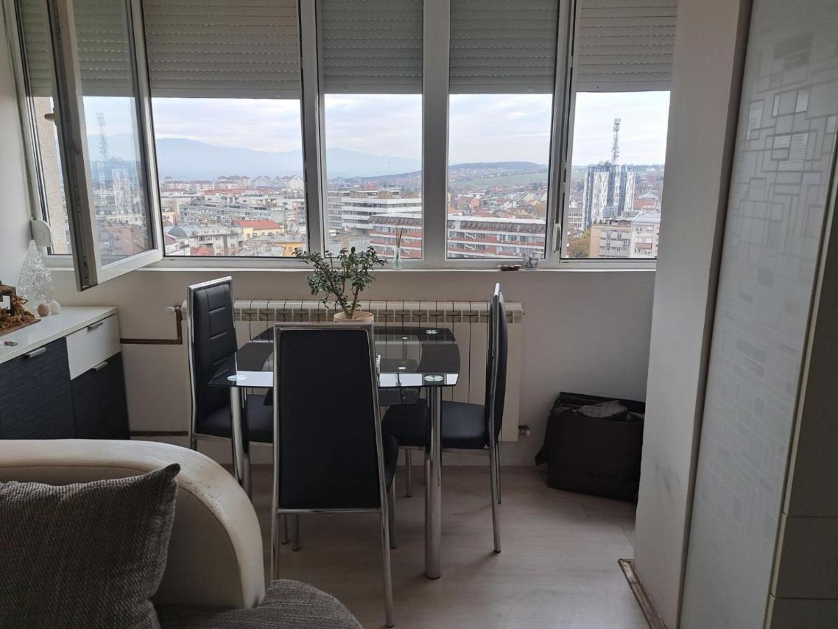Apartman Sa Panoramom Kruševac Exteriör bild